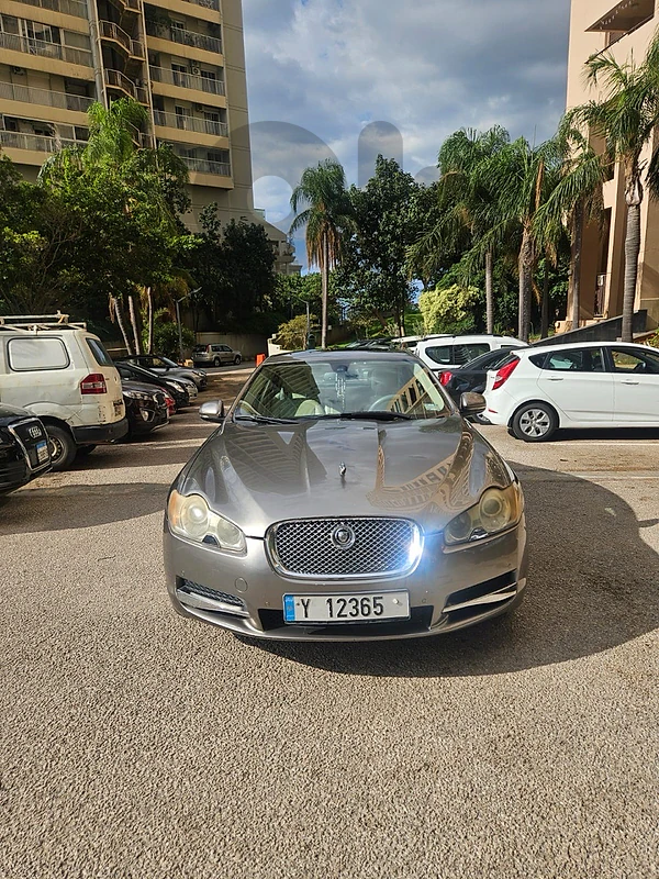 Jaguar XF 2010