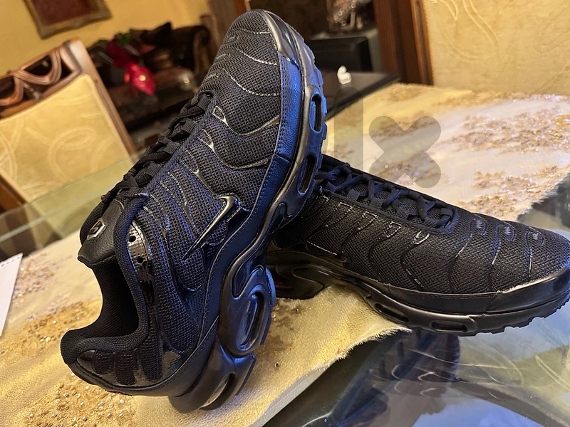 NIKE BLACK TN SHOES SIZE 45