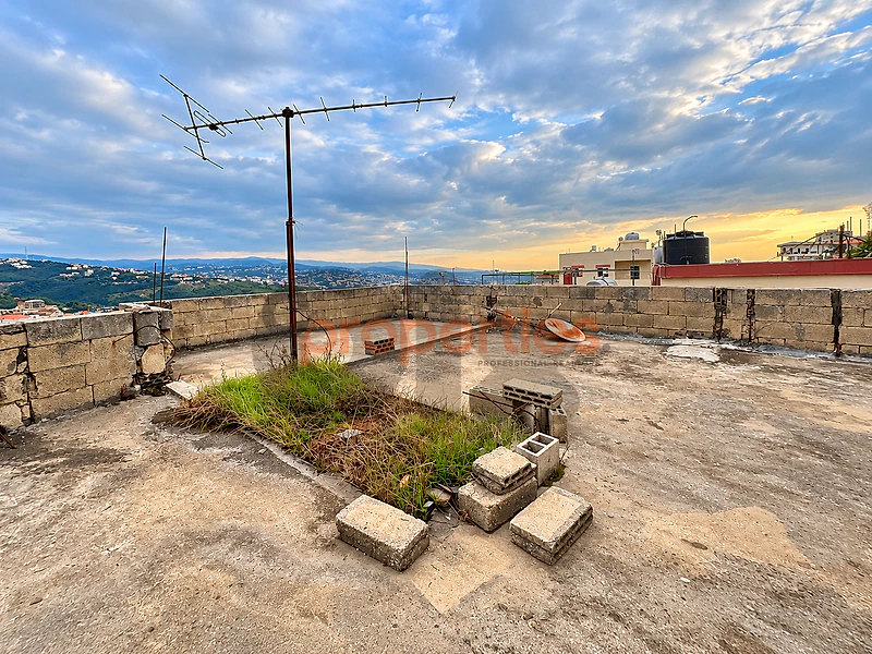 Land with old House For Sale In Daroun Harissa-CPDR95أرض مع منزل للبيع