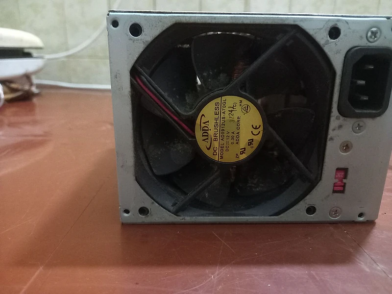 باور سبلاي أصلي HP Compaq 240W شغال ممتاز