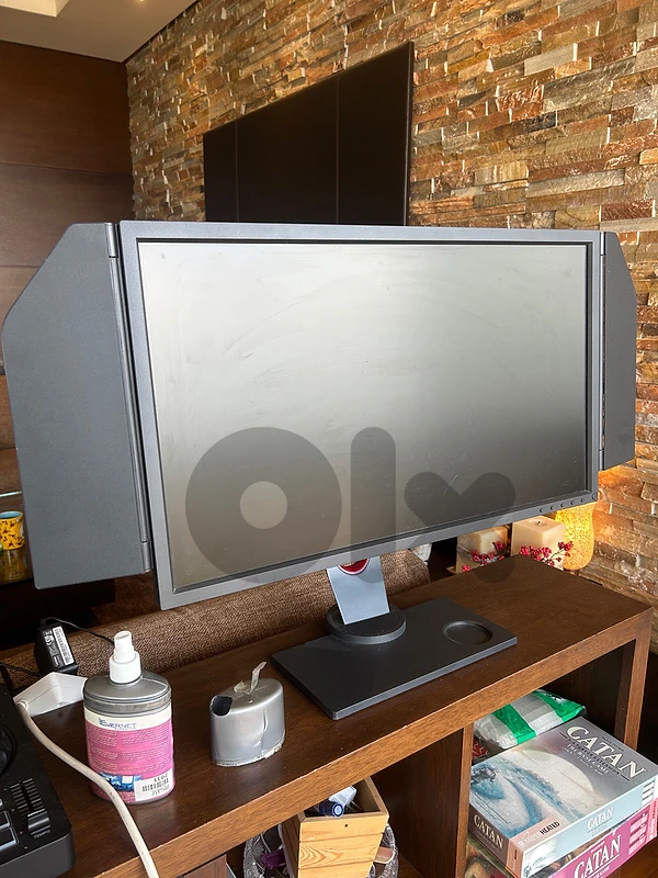 BenQ ZOWIE XL2735 Gaming Monitor – 27” 2K 144Hz 1ms