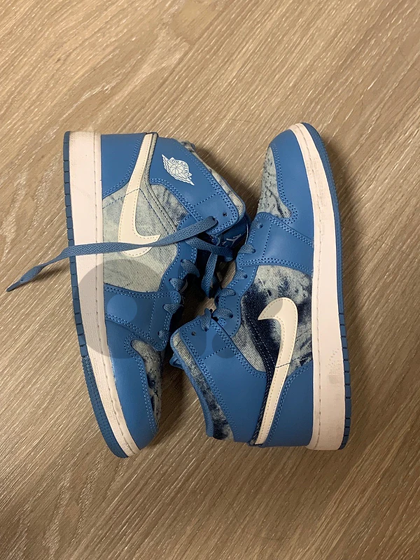 jordan 1 mid