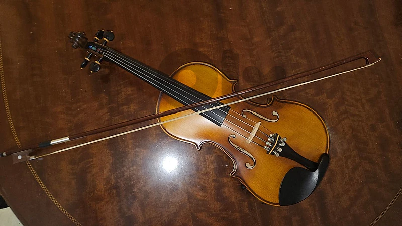 yamaha 4/4 V5 300