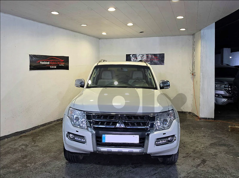 2018 Mitsubishi Pajero 3.8 GLS 7 Seats Fully Loaded Like New!