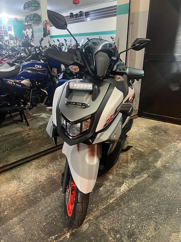 Yamaha Ray Zr