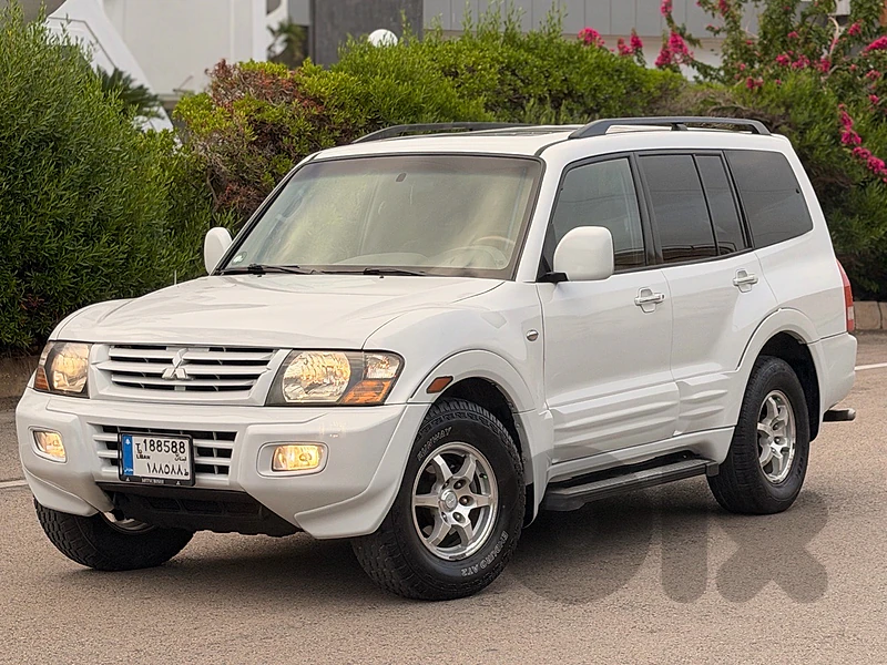 Mitsubishi Montero 2002