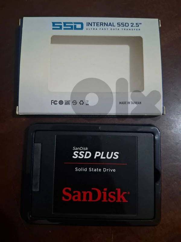للبيع 4 هارديسكات كمبيوتر مستعملة: عدد 2 SSD وعدد 2 HDD 🔥