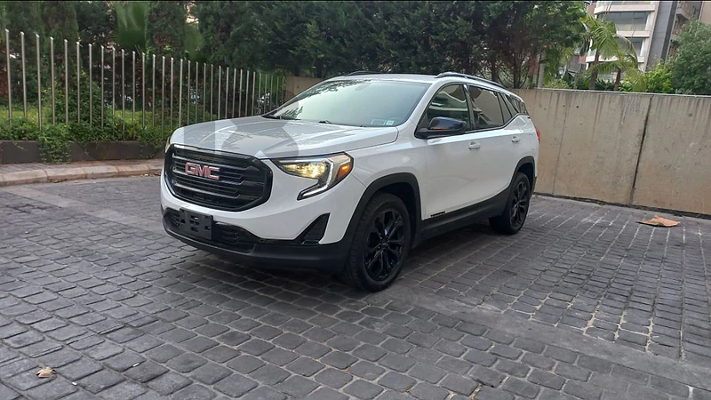 GMC Terrain 2019-black edition-4x4-خارق النظافة
