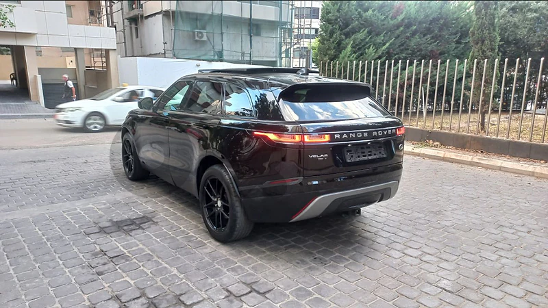 Land Rover Velar 2018 Black/Black- خارق النظافة Land Rover Velar 2018 Black/Black- خارق النظافة