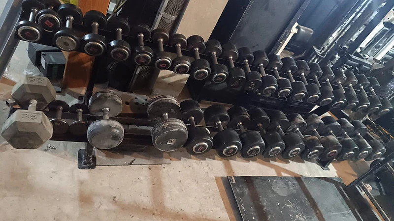 Dumbbells serie used 03 027072 GEO SPORT EQUIPMENT