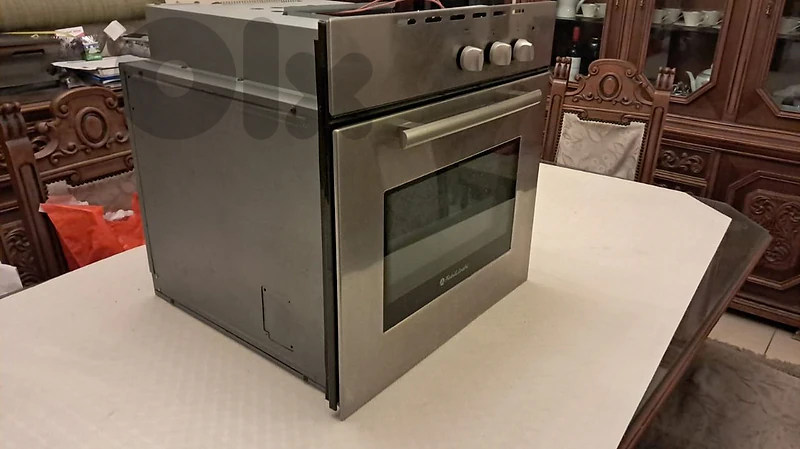 Oven encastré