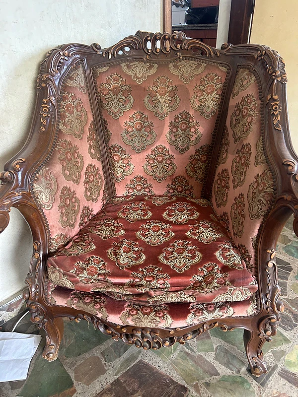 vintage living room