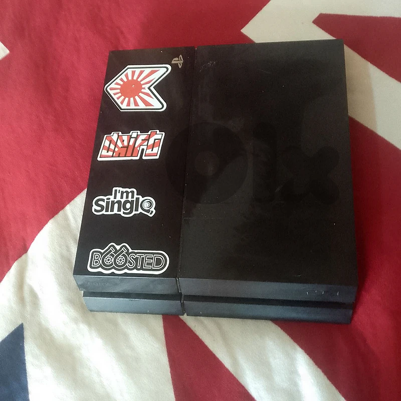 Playstation 4 (fat edition)