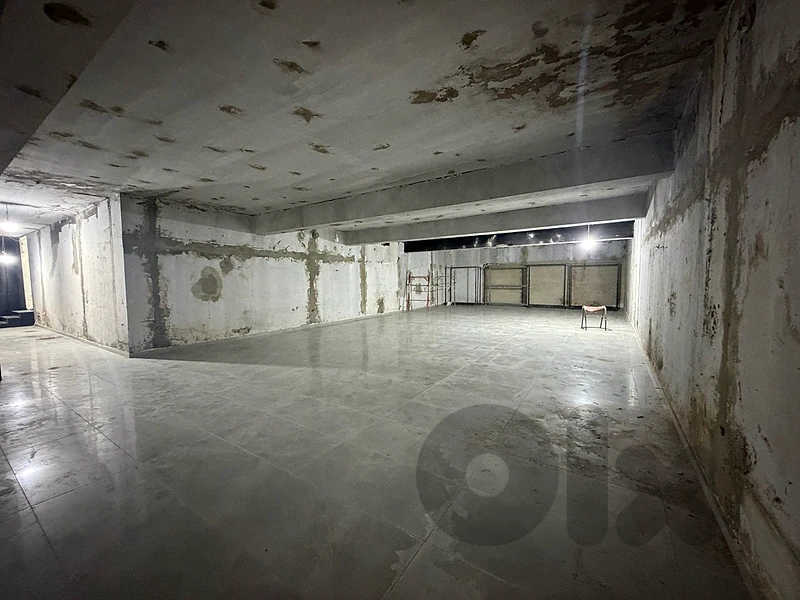 ShowRoom For Sale In Ramlet Al Bayda