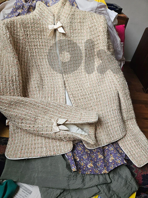 Chic jacket beige