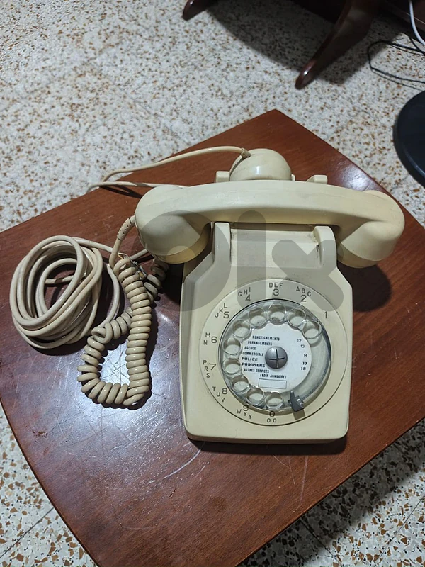 old landline phone.