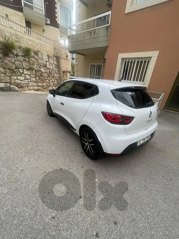 Renault Clio 2014 Clio4  0.9l 3-Cylinder turbo Manual  03120193