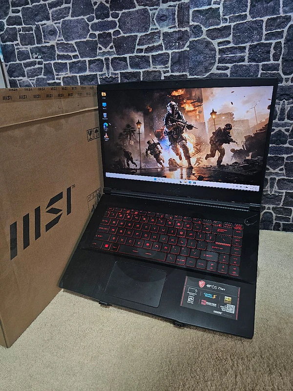 32GB msi gaming laptop only 599$ 6GB GPU