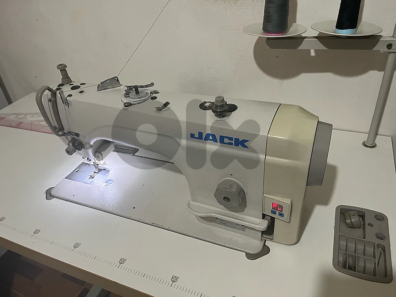 مكنة خياطة صناعية sewing machine jack
