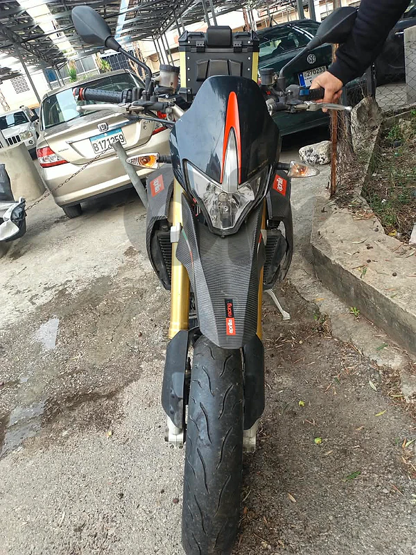 aprilia dorsoduro