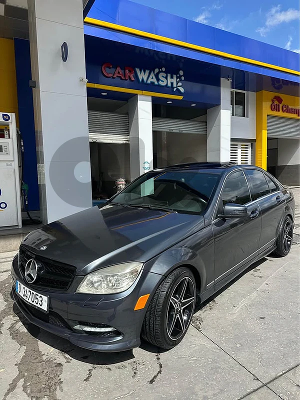 Mercedes Benz C300 2011