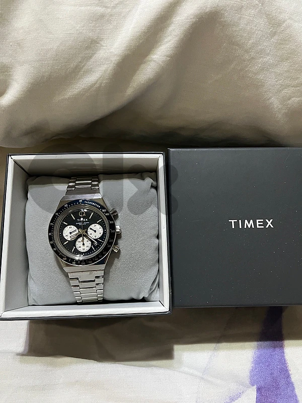 Timex Q chronograph 40mm black dial