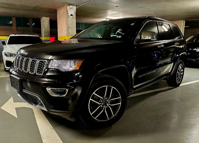 Grand Cherokee Limited 2019 Clean carfax Ajnabe Grand Cherokee Limited 2019 Clean carfax Ajnabe