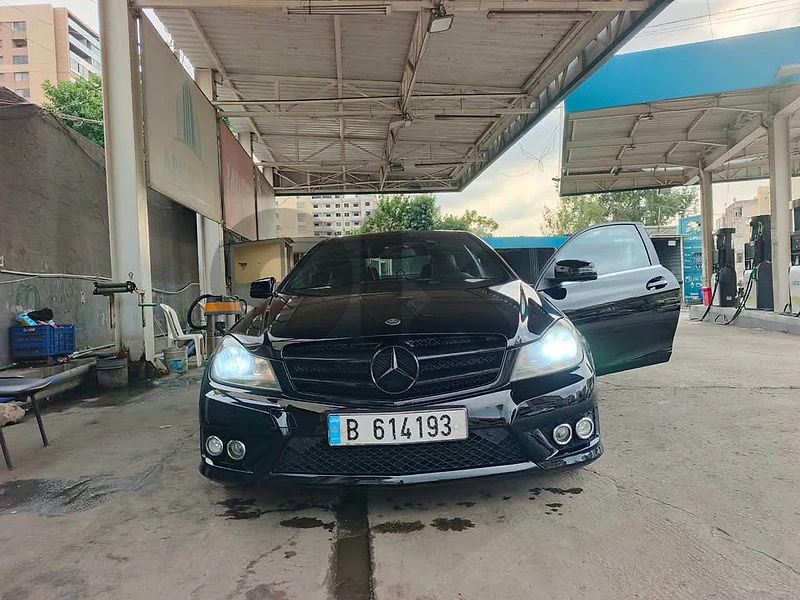 Mercedes-Benz C-Class 2012