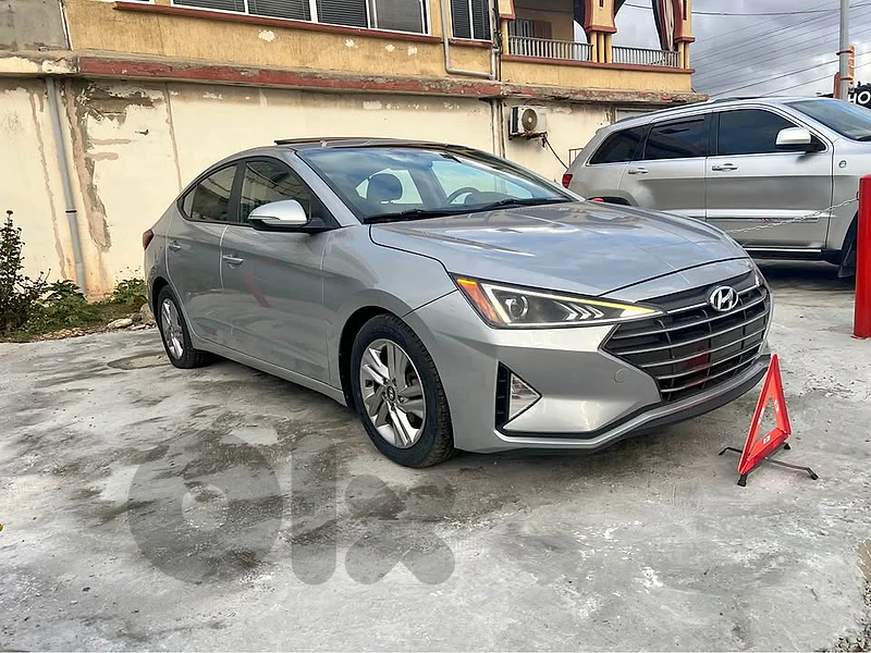 Hyundai Elantra 2020