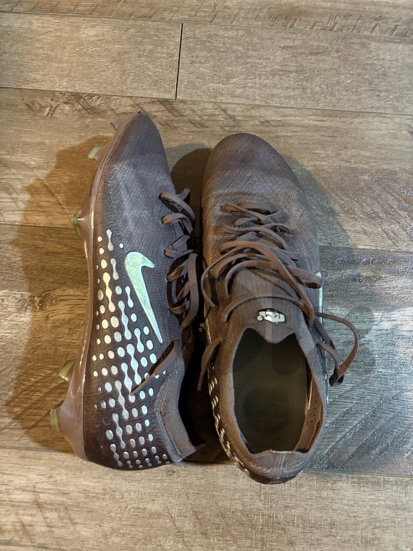 nike football shoes