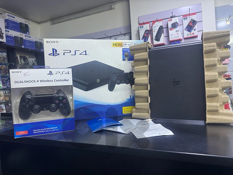 Ps4 Slim 500 Gb 2 Controllers All Cable
