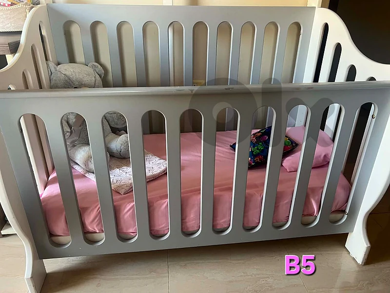 wood baby bed