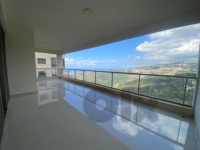 Spacious Apartment for Sale in Qornet El Hamraشقة للبيع في قرنة الحمرا Spacious Apartment for Sale in Qornet El Hamraشقة للبيع في قرنة الحمرا