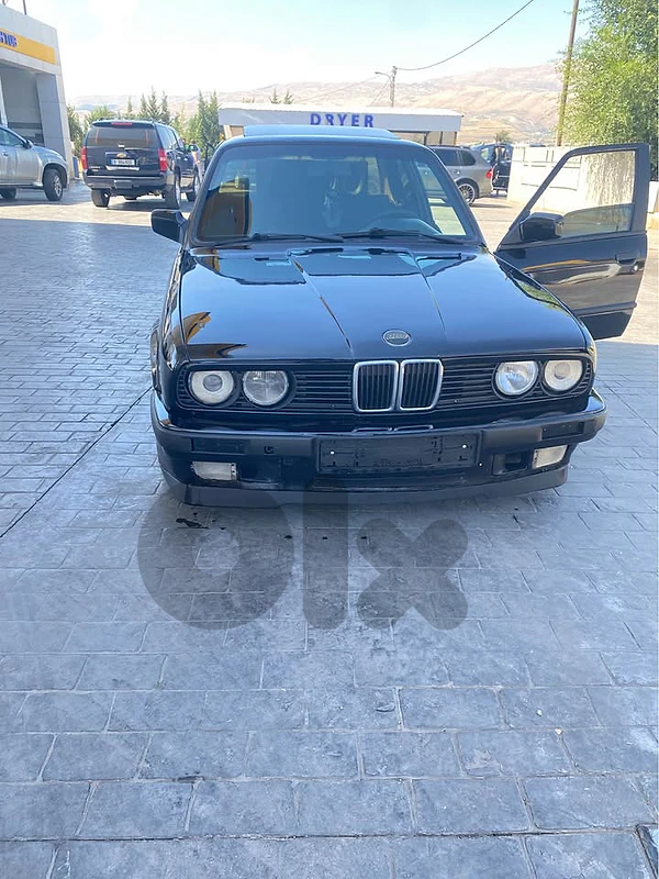 BMW e30	1988
