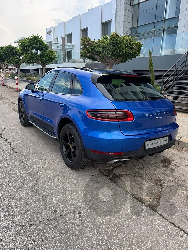 Porsche Macan 2017 porshe macan 2017 4 cylinders Porsche Macan 2017 porshe macan 2017 4 cylinders