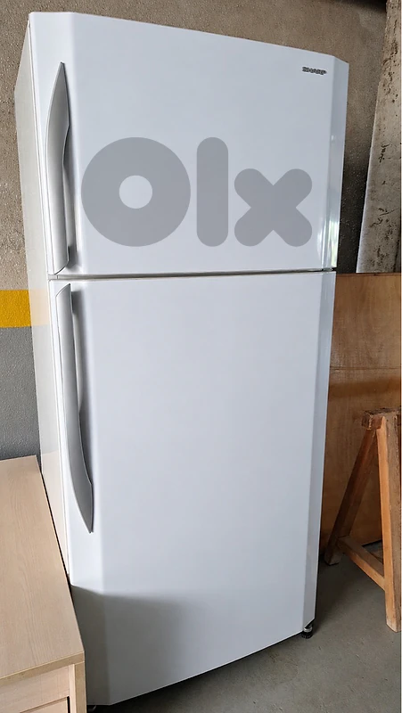 Sharp Refrigerator – For Sale براد شارب (Sharp)