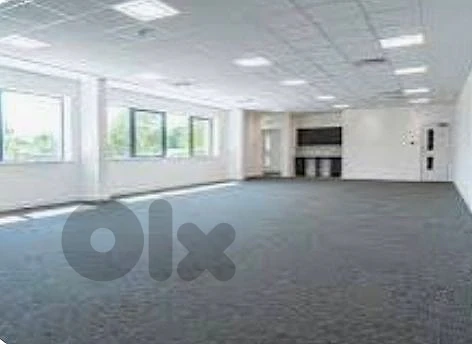 Showroom for Sale in Sin El Fil / Horsh Tabet .