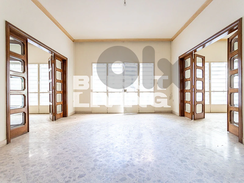 Spacious Apartment | High Ceiling | 4 Balconies