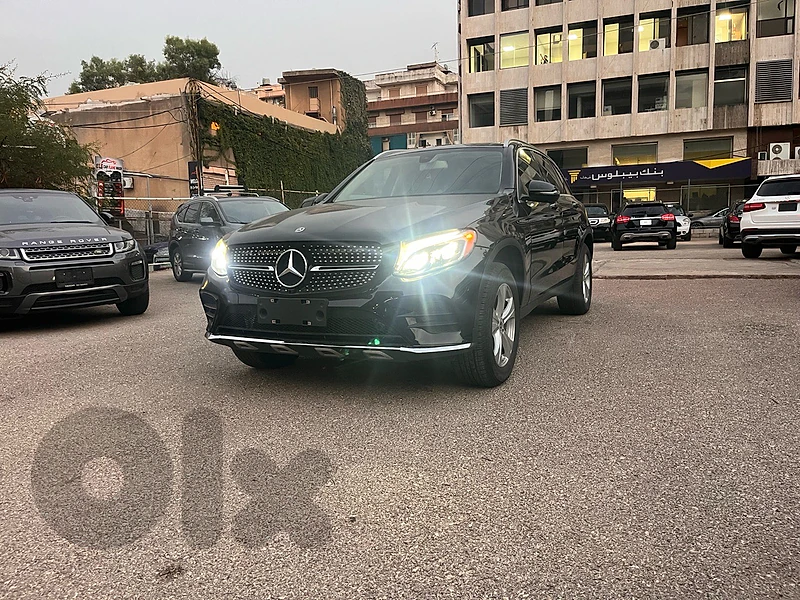 Mercedes-Benz GLC-Class 2018, super clean, full option.