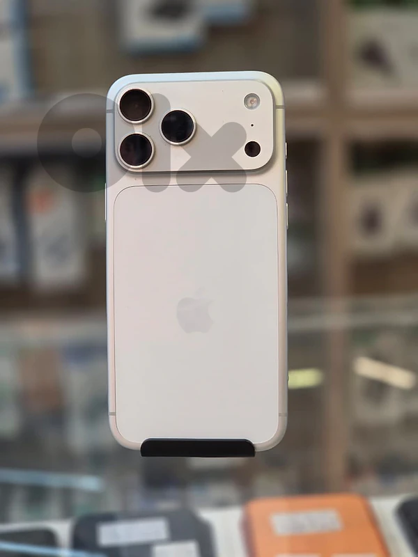 Used 17 pro max 256 gb