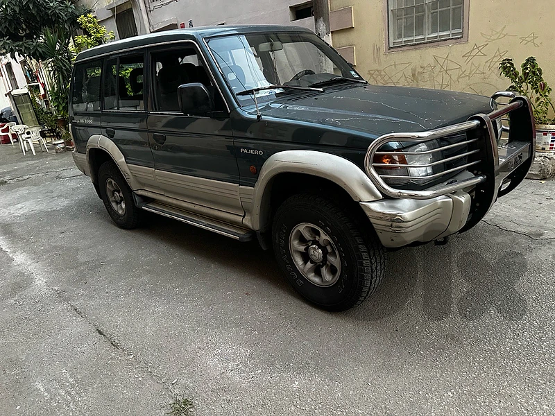 Mitsubishi Pajero 1995