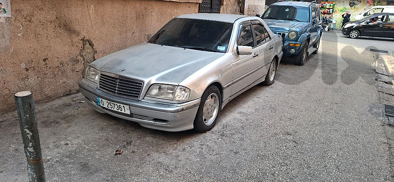 Mercedes-Benz 240/260/280 1997 Mercedes