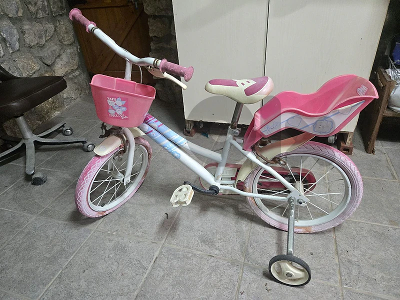 Girl bicycle