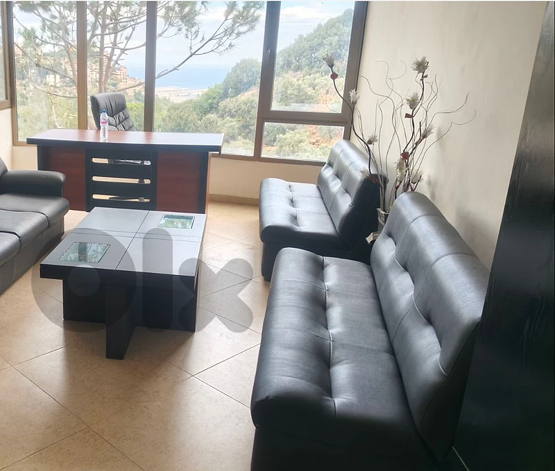 High quality office furniture for only 150$
