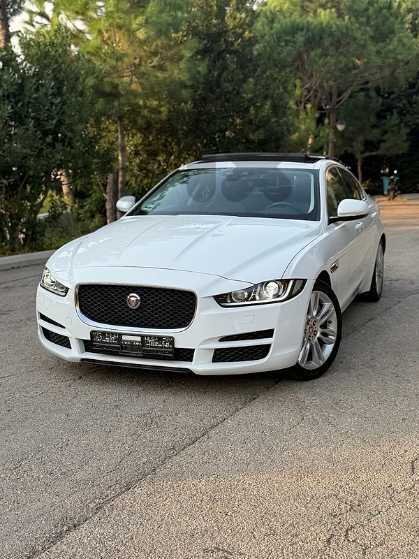 2016 Jaguar XE 2.0T V4 38.000km Company source SaadTrad Original paint 2016 Jaguar XE 2.0T V4 38.000km Company source SaadTrad Original paint