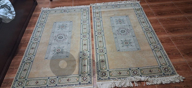 سجاده عدد ٣ بلجيكي شبه جديد السعر ٦٠