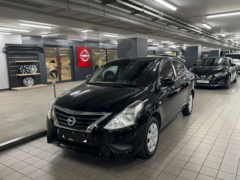 Nissan Sunny 2023  /Sheshe/b3da 3a kfelt sherkt nissan/one owner