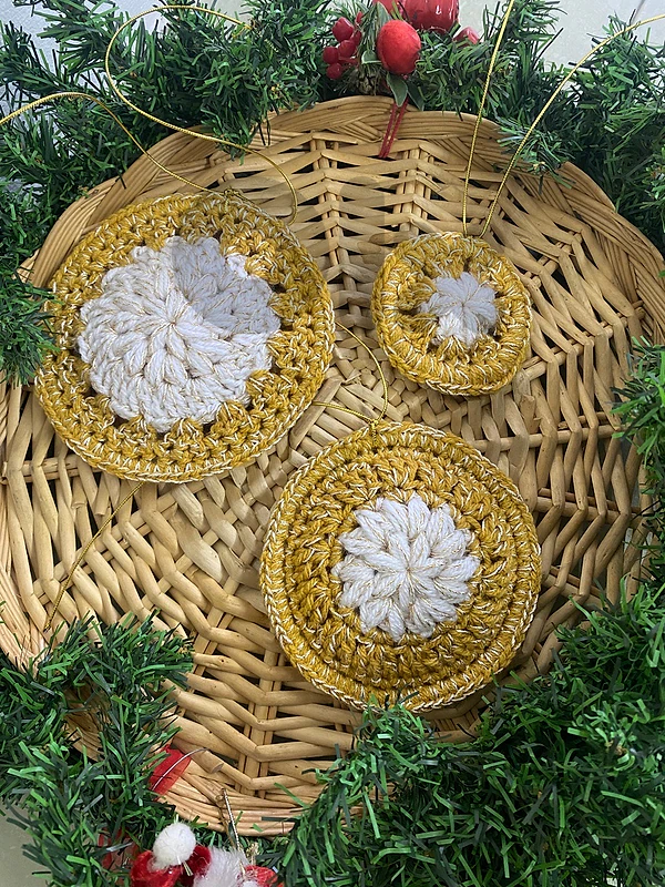14.99$Christmas Decoration 3pcs !!!!!!
