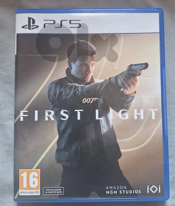 james bond first light 007