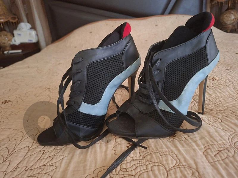 sport shoes heels